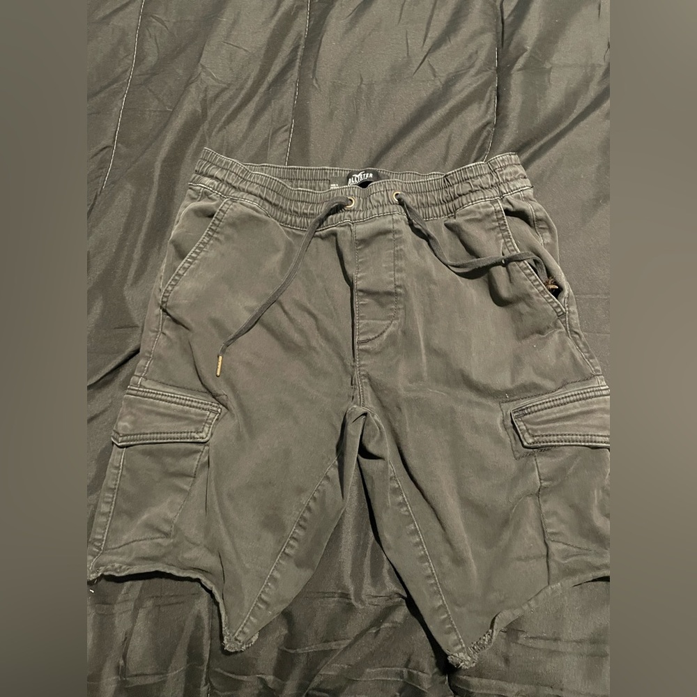 Hollister black cargo shorts